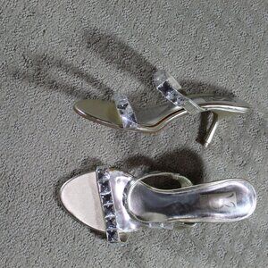 Victoria Spenser Women's Sz 8 Two Bling Straps Slide On 3" Heels